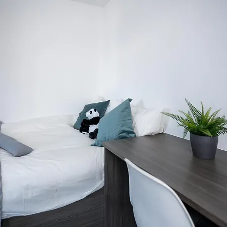 Modern W Desk And Tv * Sheffield